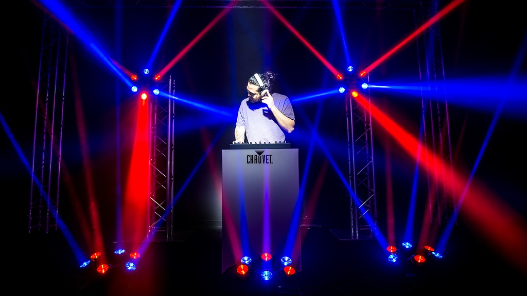 CHAUVET Helicopter Q6