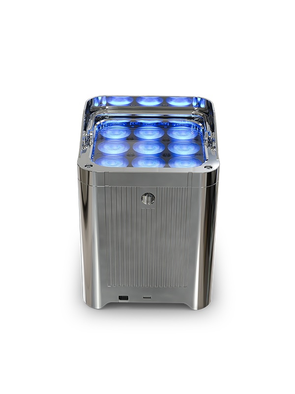 CHAUVET Well Fit X (x6) in charging roadcase