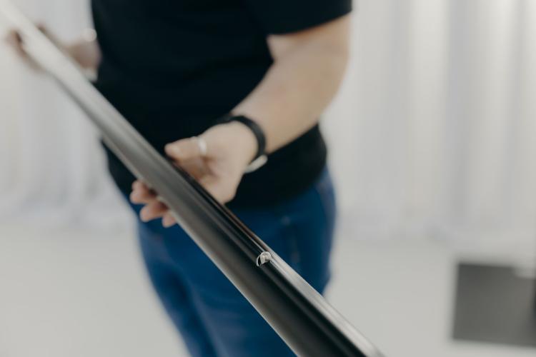 0.9-1.5m Adjustable Crossbar (Black) for OPS drape